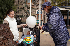 Столичные росгвардейцы приняли участие во Всероссийской акции «Георгиевская ленточка»