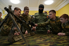 В СОБР «Столица» прошел День открытых дверей  для воспитанников военно-патриотического клуба 