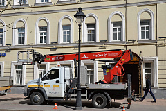 Москвичам рассказали о режиме работы городских служб во время майских праздников