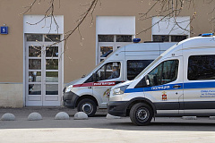 Полицейские Пресненского района столицы в течение суток задержали курьера телефонных мошенников, обманом завладевших сбережениями пенсионерки